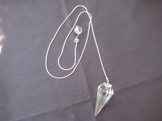 Quartz(Clear) Pendulum clearing, cleansing, helaing, memory enhancement 2515